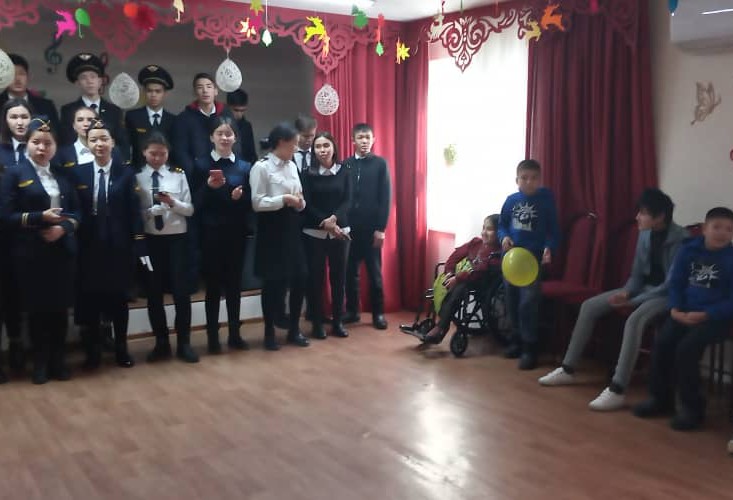 5 декабря 2019 года студенты Кыргызского авиационного института им. И.Абдраимова посетили Реабилитац...