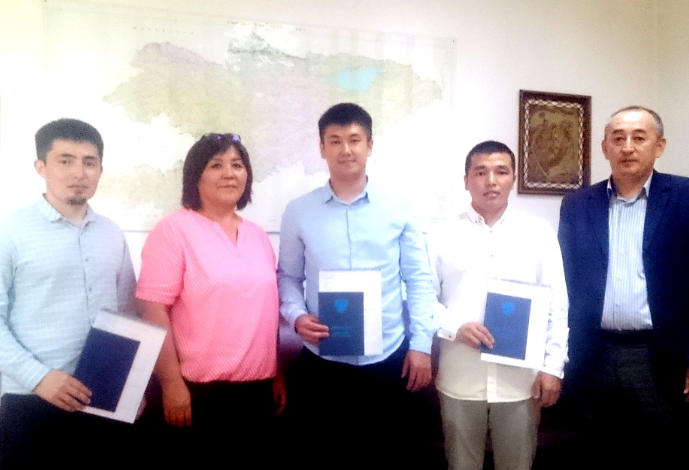 Выпускники Кыргызского авиационного колледжа получили квалификацию бакалавра по авиастроению в  КнАГ...