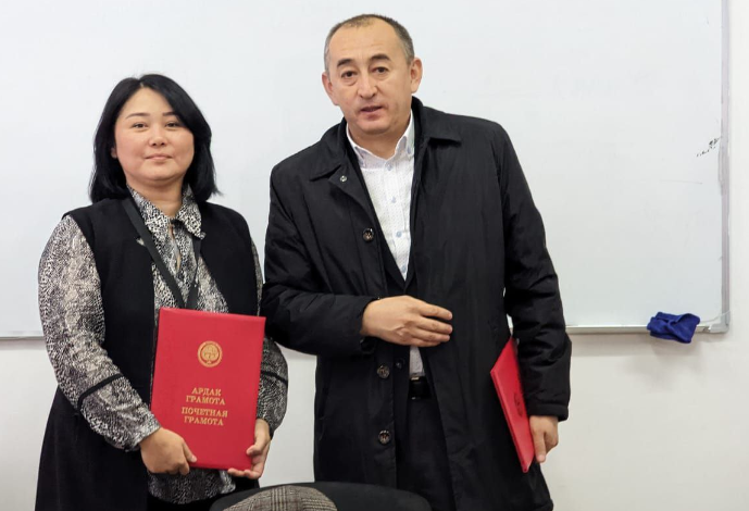 Преподаватели института получили почетные грамоты Министерства образования и науки Кыргызской Респуб...
